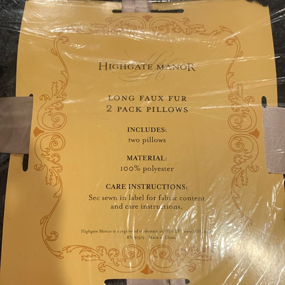 Highgate Manor set of two black Long faux fur throw pillows. Brand New Sealed! - Picture 1 of 2